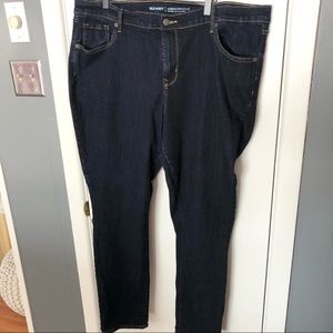 Dark Wash Curvy Jeans